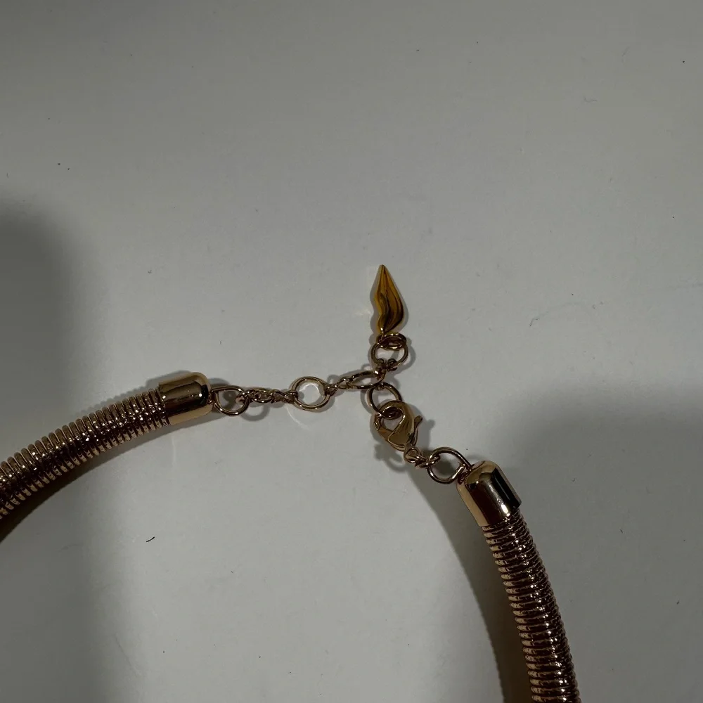 DVF Diane Von Furtenberg Choker‎ necklace in Gold